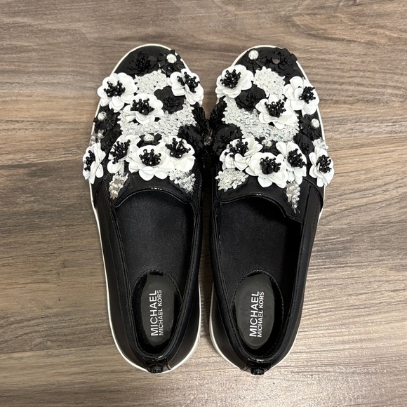 MICHAEL KORS-BLACK TRENT FLORAL SLIP-ON SNEAKER SIZE-6 - Picture 5 of 6